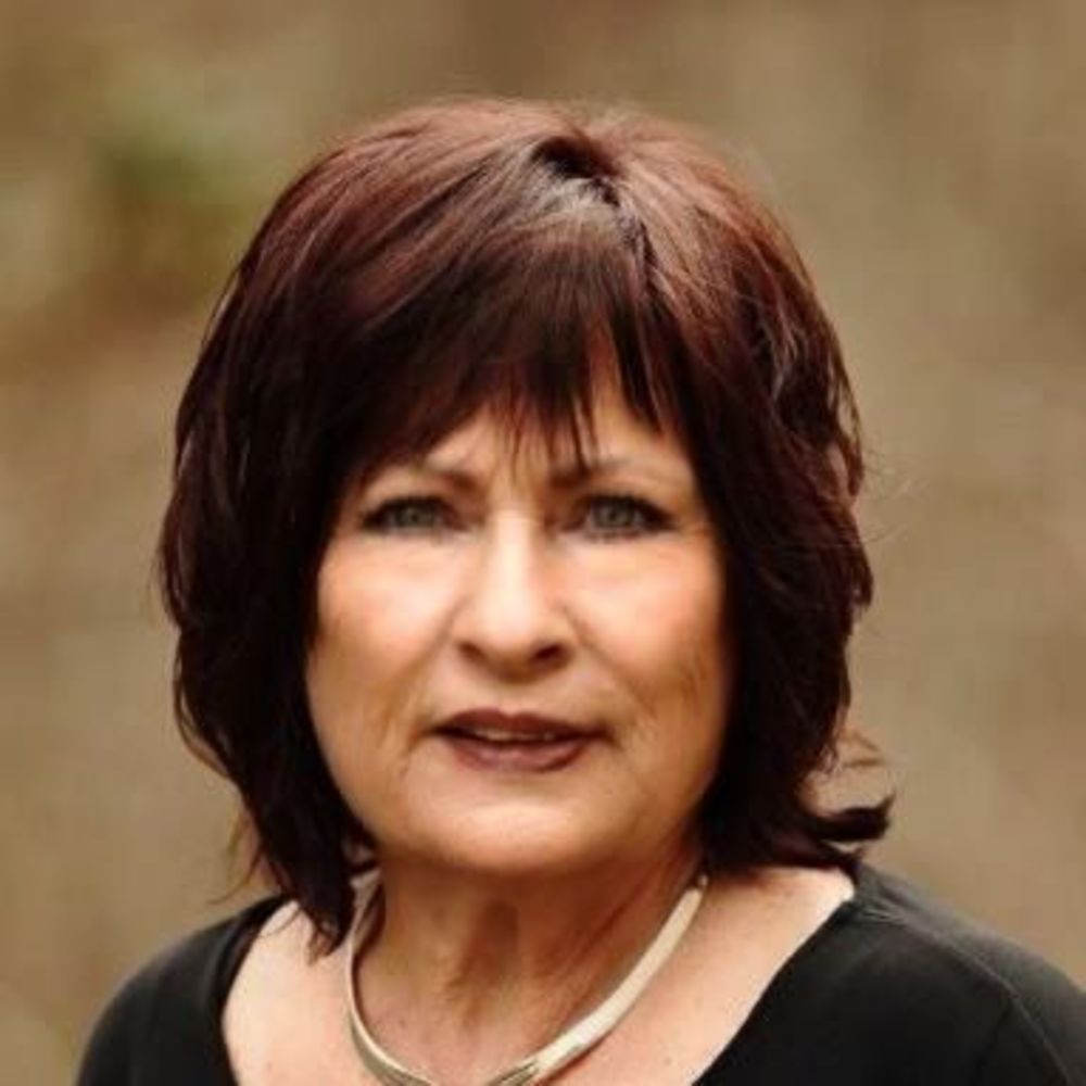 Meet your Posher, Darlene